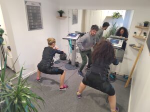 Lire la suite à propos de l’article Reprendre le sport après une grossesse : pourquoi l’EMS est la meilleure option